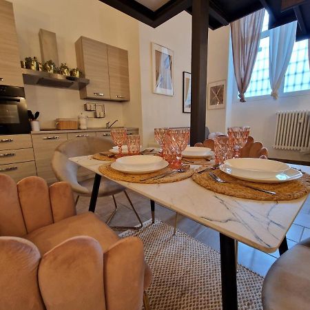 Regina Milano In Porta Romana 2 - Sky Tv, Wifi E Breakfast Box 아파트 외부 사진