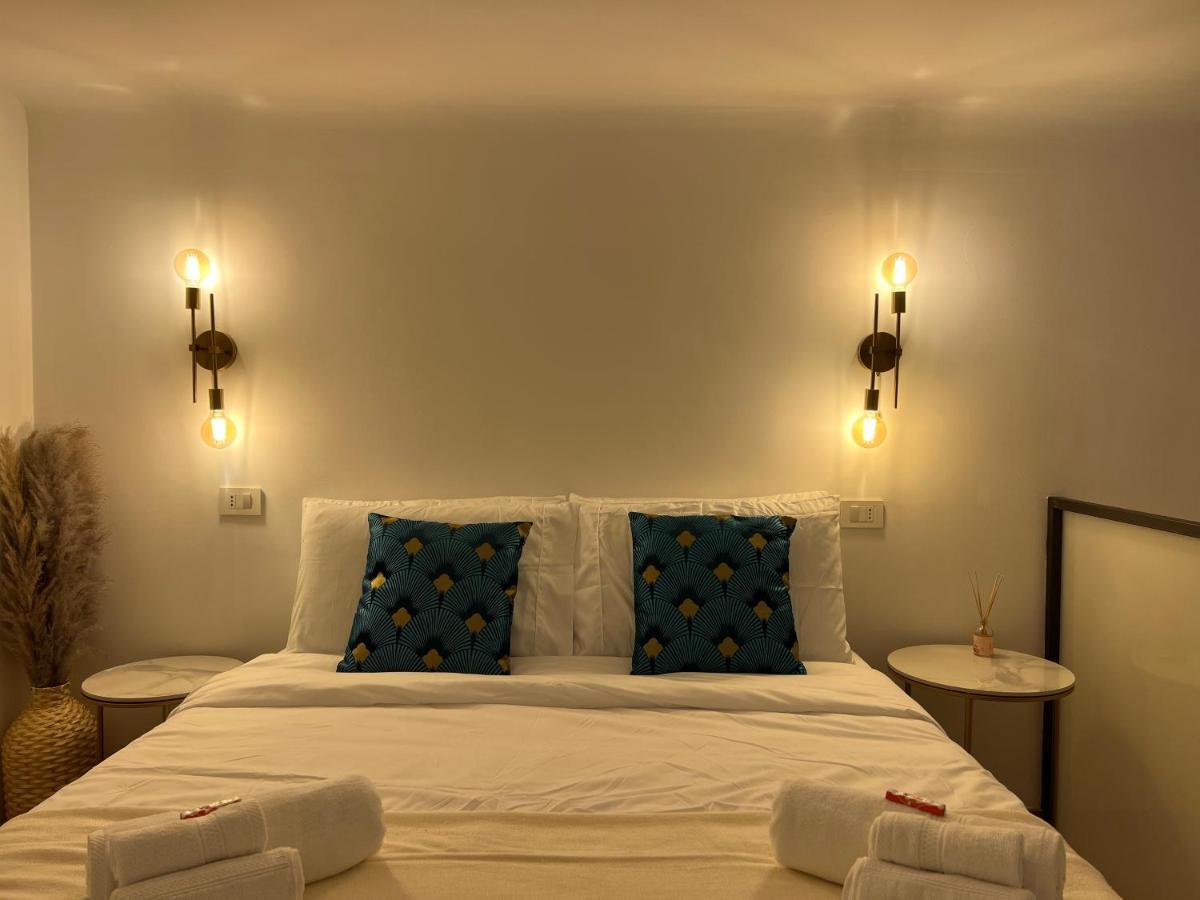 Regina Milano In Porta Romana 2 - Sky Tv, Wifi E Breakfast Box 아파트 외부 사진