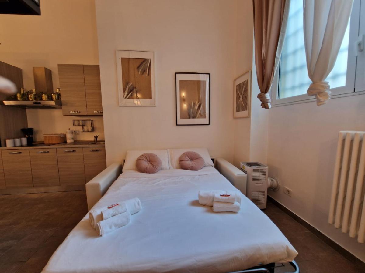 Regina Milano In Porta Romana 2 - Sky Tv, Wifi E Breakfast Box 아파트 외부 사진