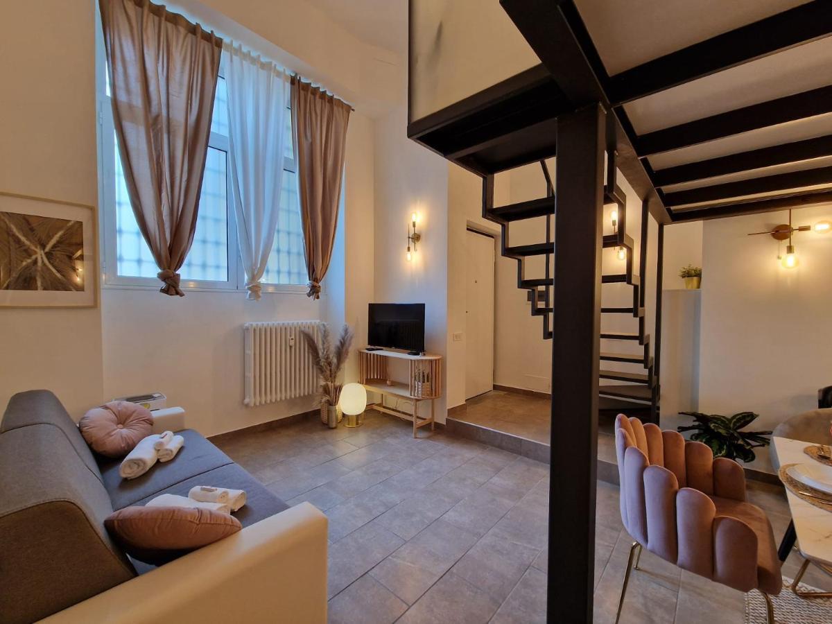 Regina Milano In Porta Romana 2 - Sky Tv, Wifi E Breakfast Box 아파트 외부 사진