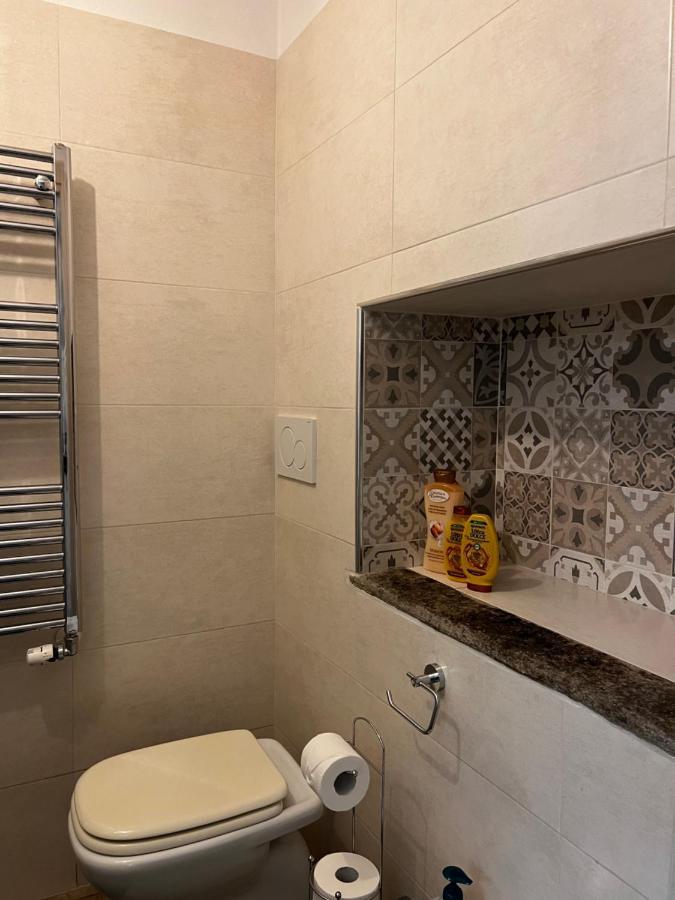 Regina Milano In Porta Romana 2 - Sky Tv, Wifi E Breakfast Box 아파트 외부 사진