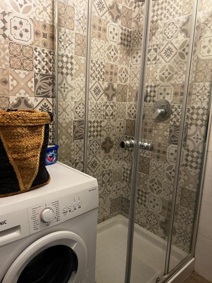 Regina Milano In Porta Romana 2 - Sky Tv, Wifi E Breakfast Box 아파트 외부 사진